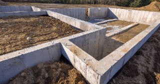 Ленточный фундамент Батайск цена от 2677 руб.